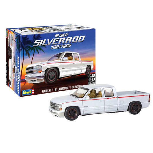 Revell 1999 Chevy® Silverado® Street Pickup modelbouwpakket
